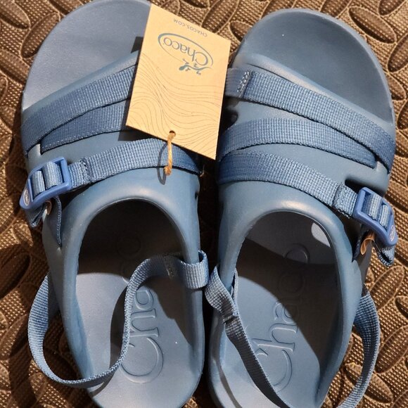 Chaco kids sandal size 4 NWT - Picture 1 of 4